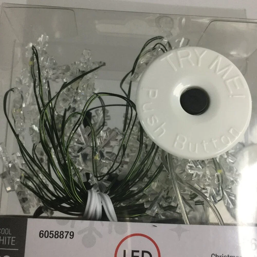 2 Packs of Battery Operated Snowflake Christmas Lights 20 Count Cool White Timer